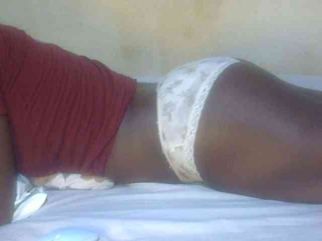 Juicyass-02 webcam