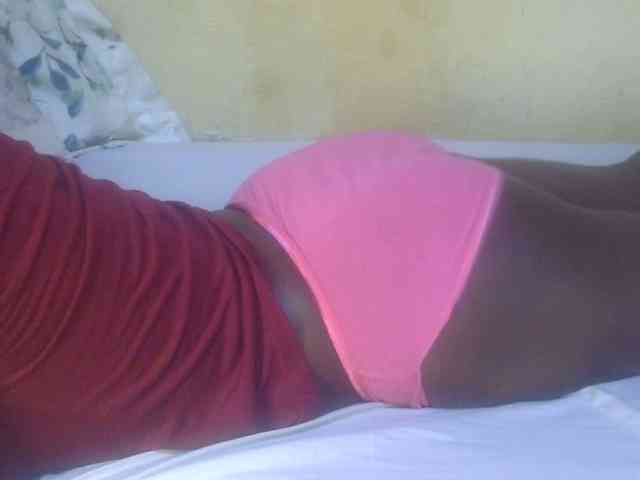 Juicyass-02 webcam