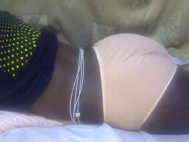 Juicyass-02 webcam