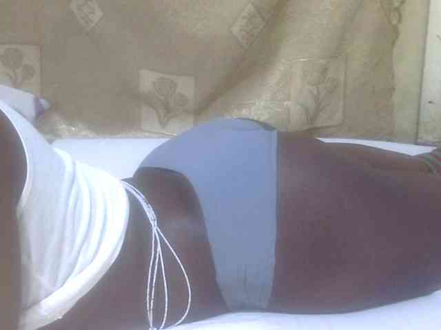 Juicyass-02 webcam