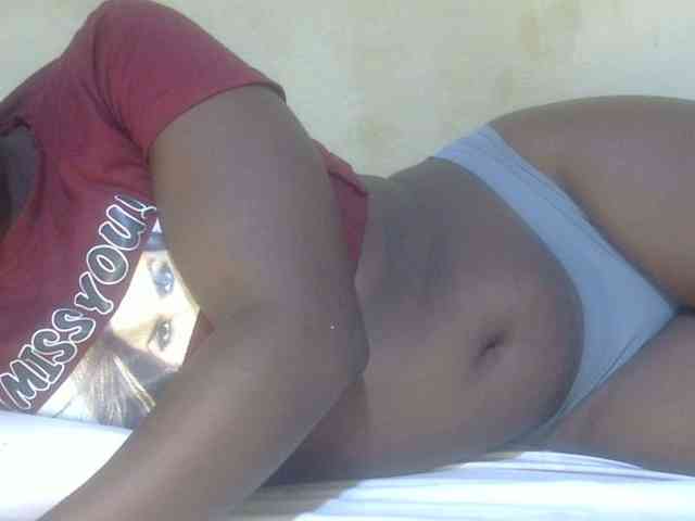 Juicyass-02 webcam