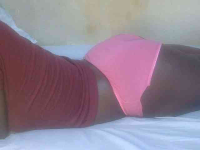 Juicyass-02 webcam