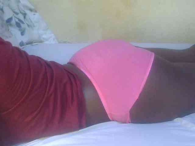 Juicyass-02 webcam