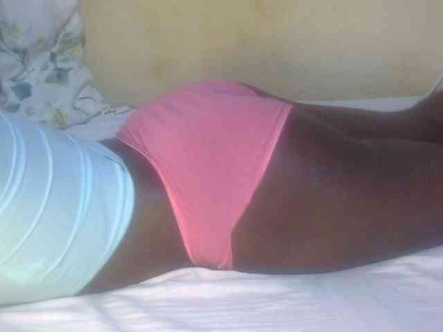 Juicyass-02 webcam