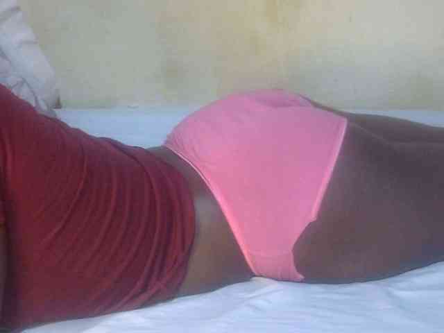 Juicyass-02 webcam
