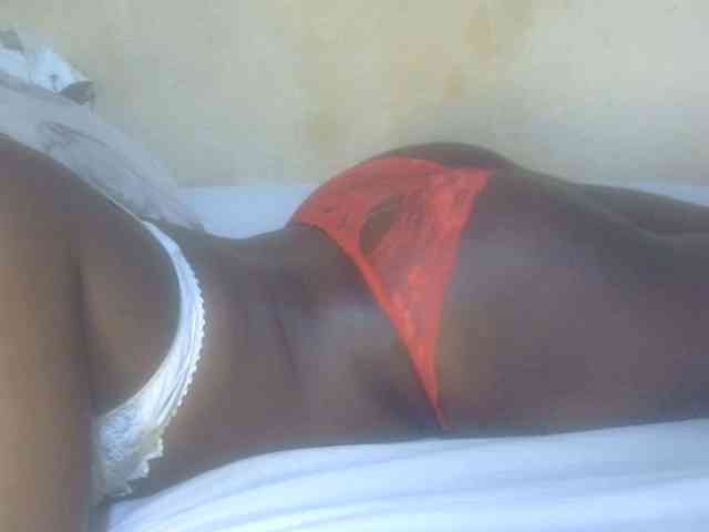 Juicyass-02 webcam