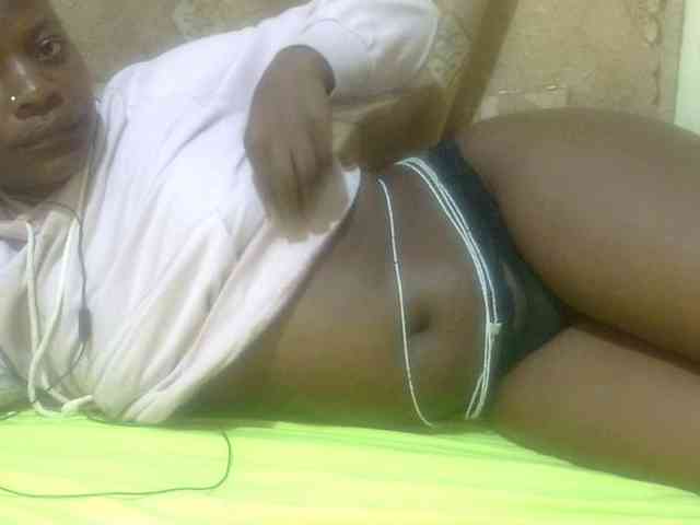 Juicyass-02 webcam