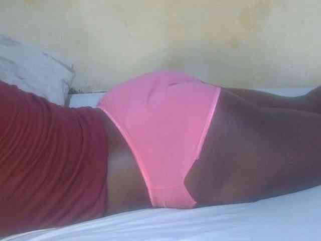 Juicyass-02 webcam