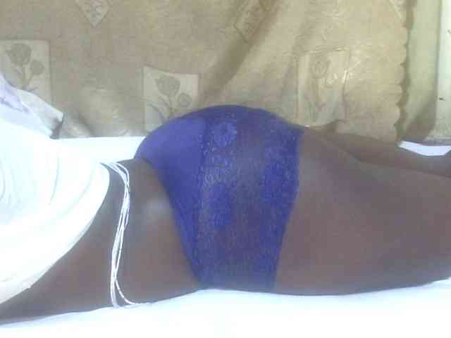 Juicyass-02 webcam