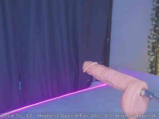 Shy-Amelia webcam