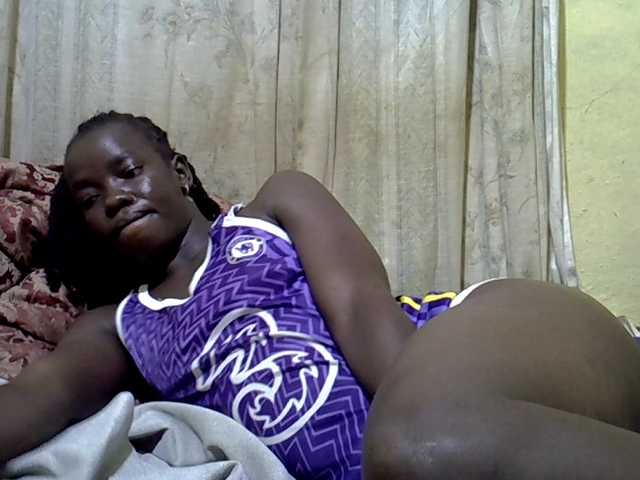 black-beauty's BongaCams show and profile