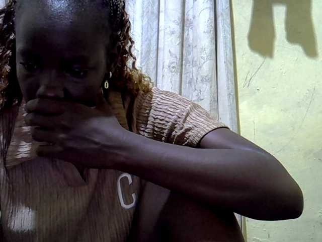 black-beauty's BongaCams show and profile