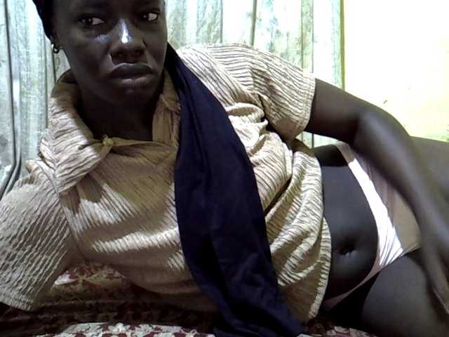 black-beauty's BongaCams show and profile