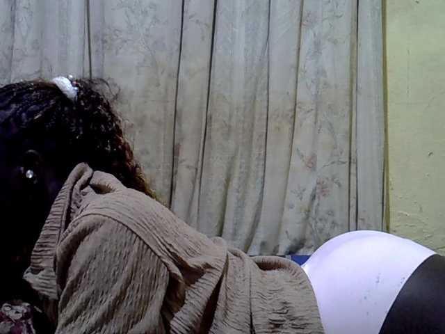 black-beauty's BongaCams show and profile