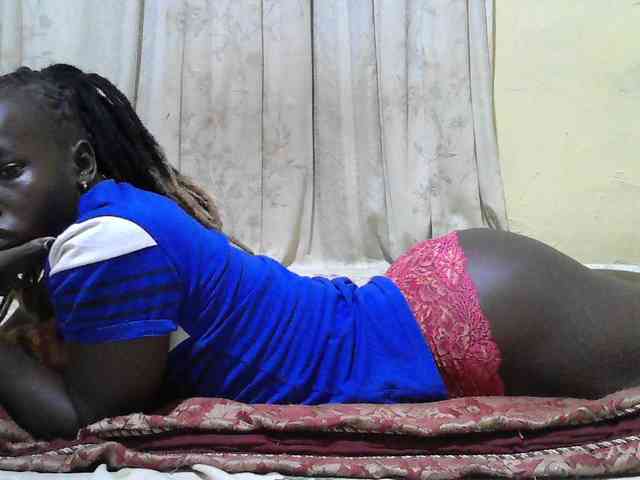 black-beauty Live Webcam on BongaCams