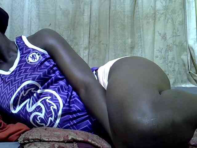 black-beauty webcam