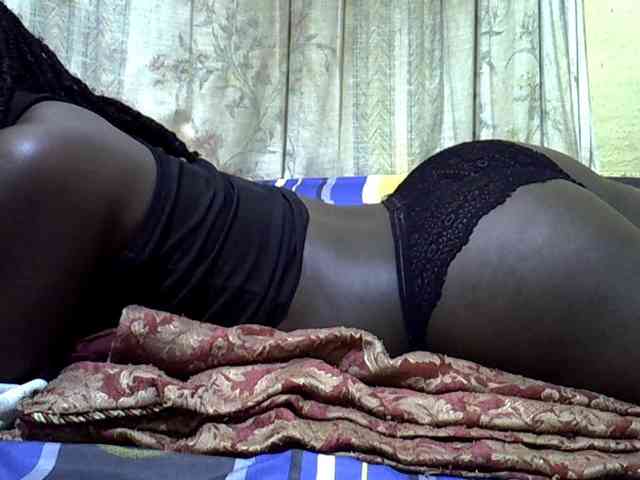 black-beauty webcam