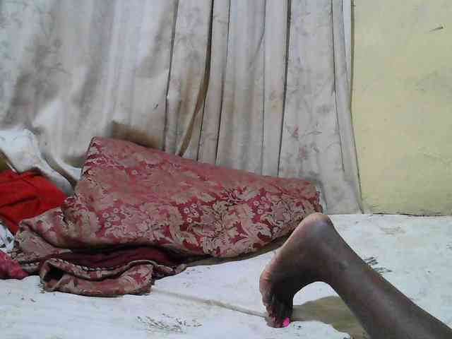 black-beauty webcam