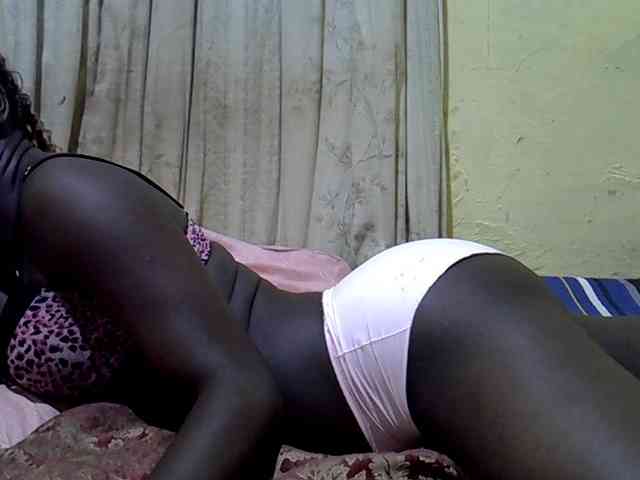 black-beauty webcam