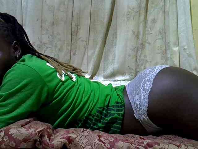 black-beauty webcam