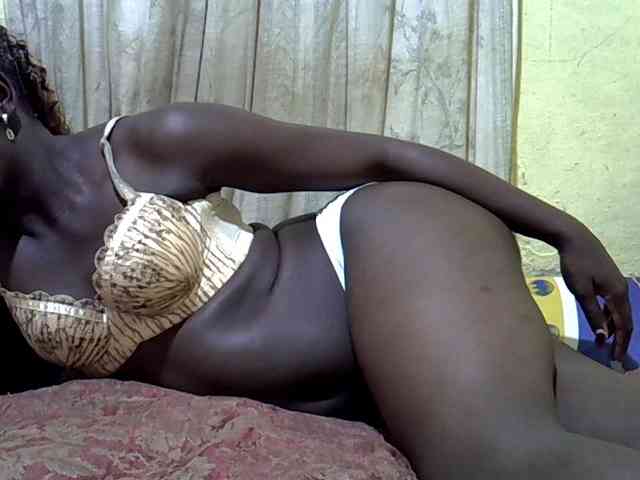 black-beauty webcam