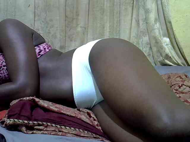 black-beauty webcam