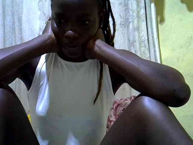 black-beauty webcam