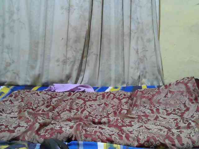black-beauty webcam