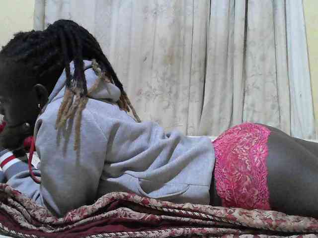 black-beauty webcam