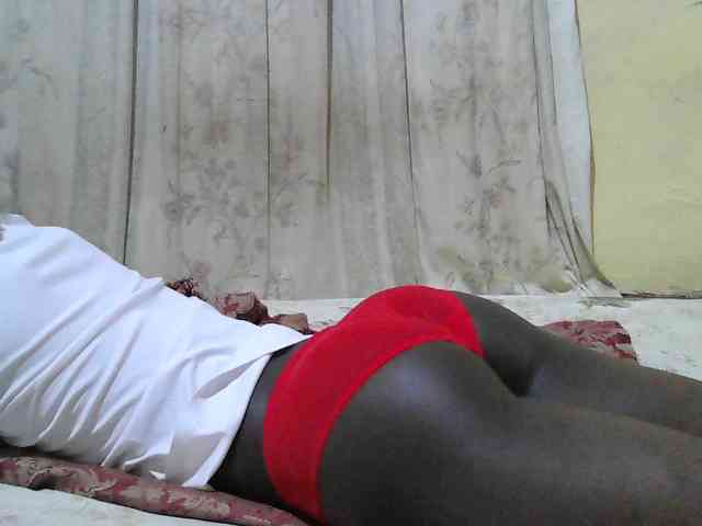 black-beauty webcam