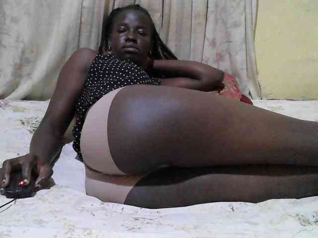 black-beauty webcam