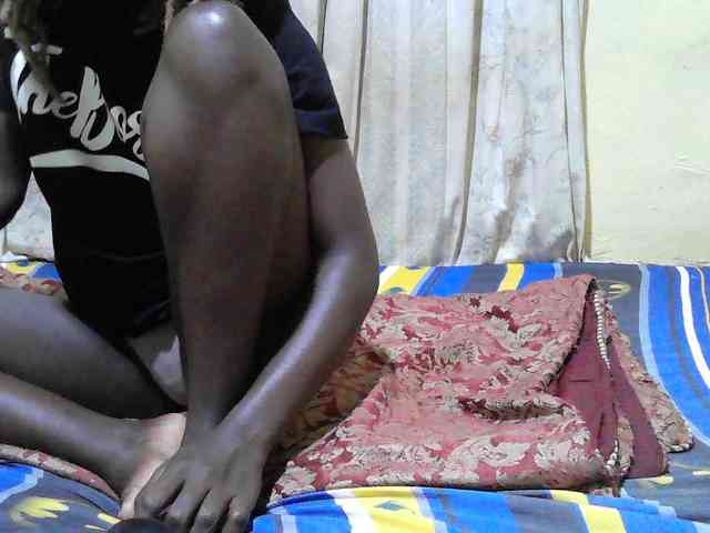 black-beauty webcam