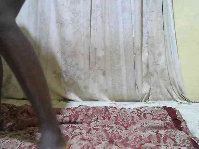 black-beauty webcam