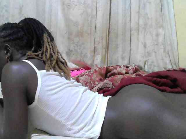black-beauty webcam