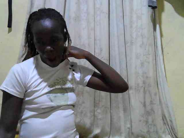 black-beauty webcam