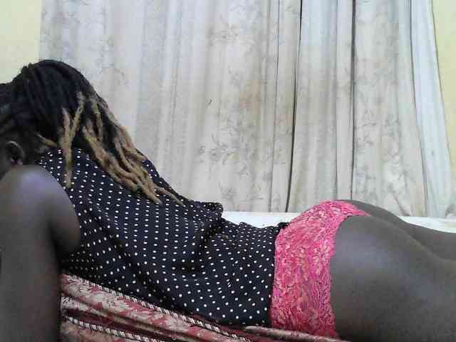 black-beauty webcam