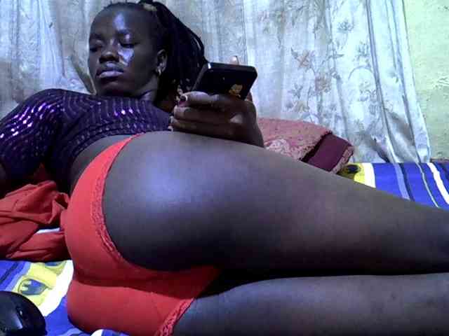 black-beauty webcam