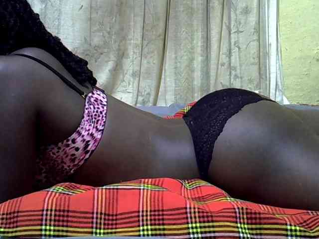 black-beauty webcam