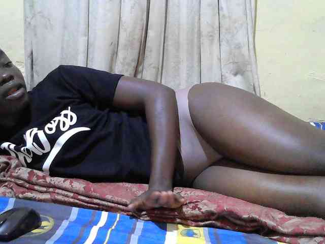 black-beauty webcam