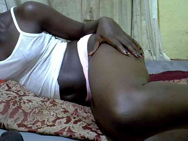 black-beauty webcam