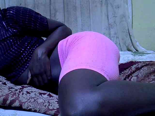 black-beauty webcam