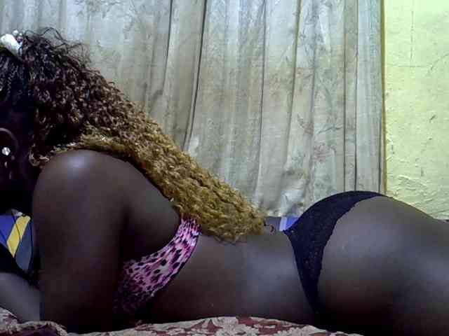 black-beauty webcam