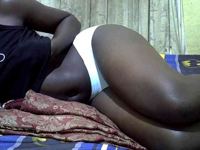 black-beauty webcam