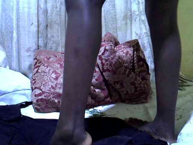 black-beauty webcam