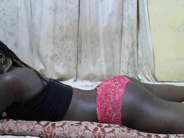 black-beauty webcam