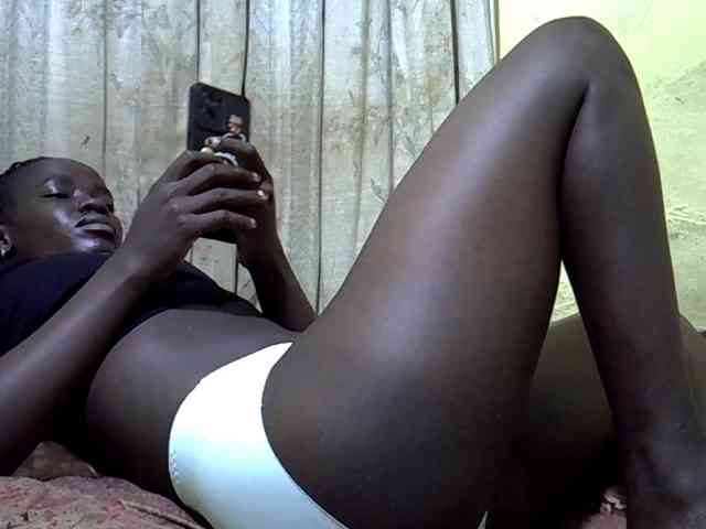 black-beauty webcam