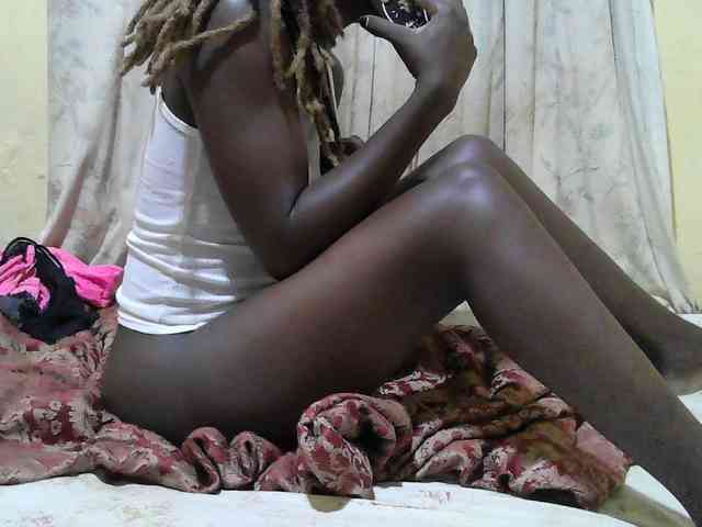 black-beauty webcam