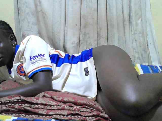 black-beauty webcam