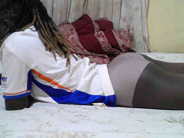 black-beauty webcam