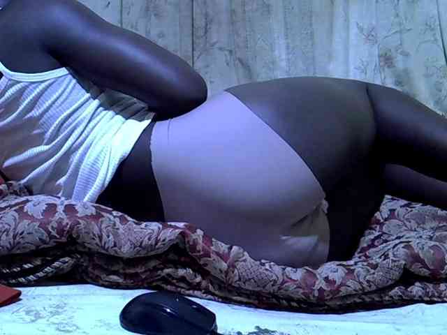 black-beauty webcam